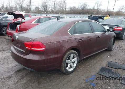 2012 Volkswagen Passat 2.5L Se z USA, uszkodzony, nr VIN 1VWBP7A3XCC055352
